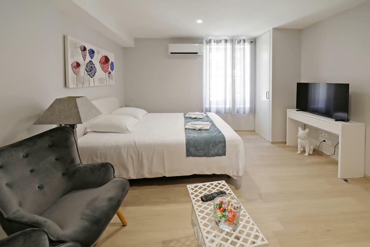 Le Porta 5 Apartment Albi Exterior photo