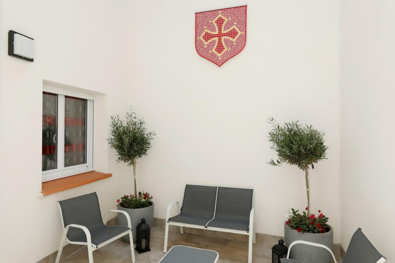 Le Porta 5 Apartment Albi Exterior photo